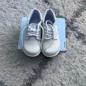 Kids White Shoes bomboncito